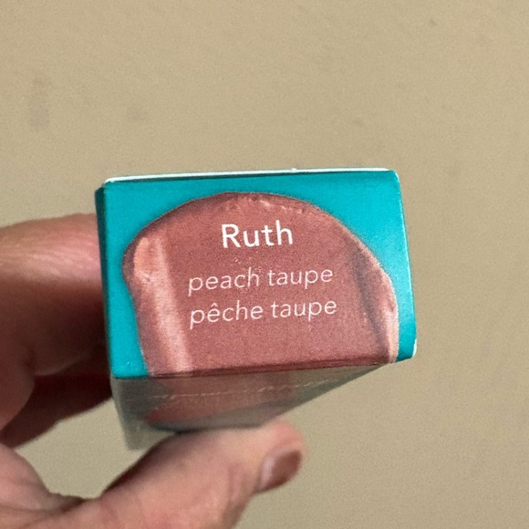 Thrive Causemetics Lip Crayon - Ruth peach taupe Brand New Never Used. - Picture 2 of 15